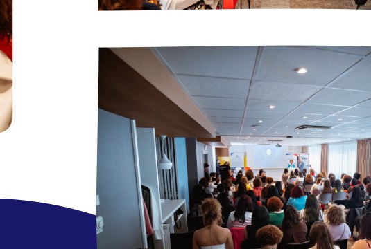 Sala del Primer Gran Encuentro de la Mujer Dominicana en Europa